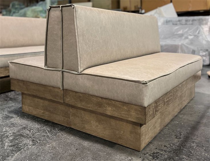 Double-Sided Retro Wooden Base Booth Seating – Commercial Western Restaurant Sofa