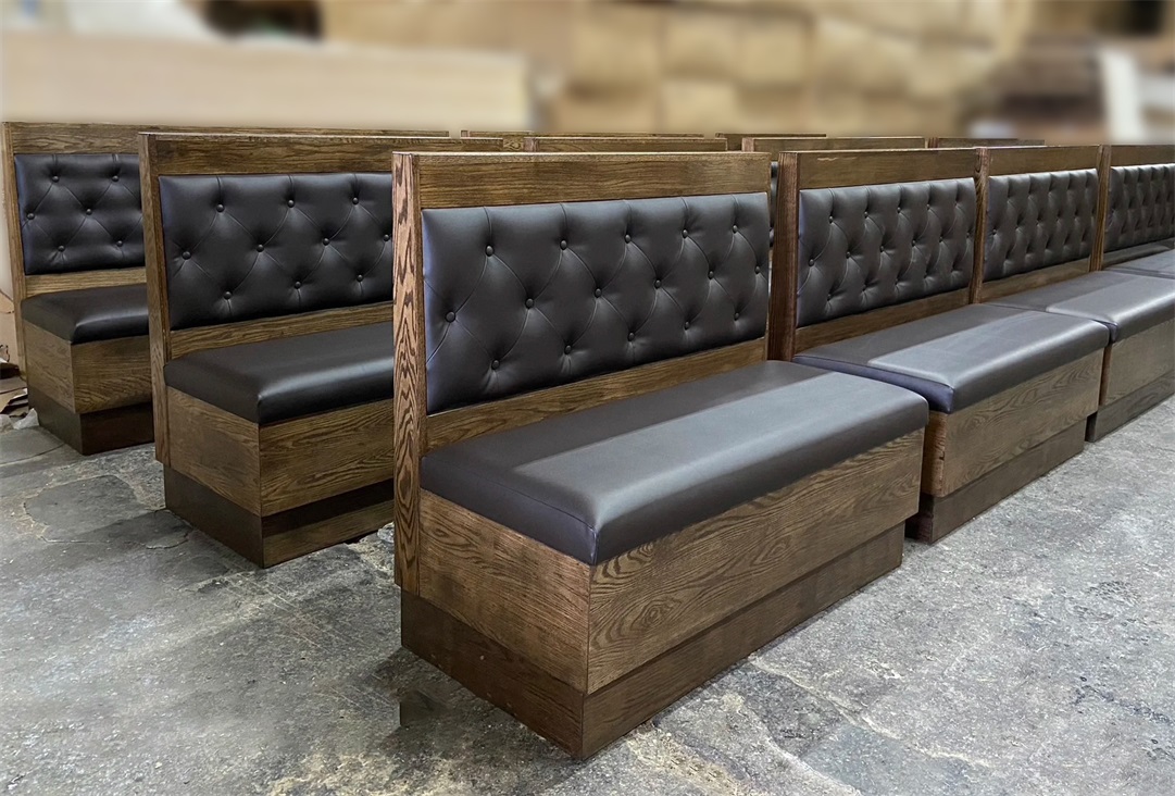 Modern Wooden Restaurant Booth Seating with Tufted Leather Backrest – Comfortable and Durable